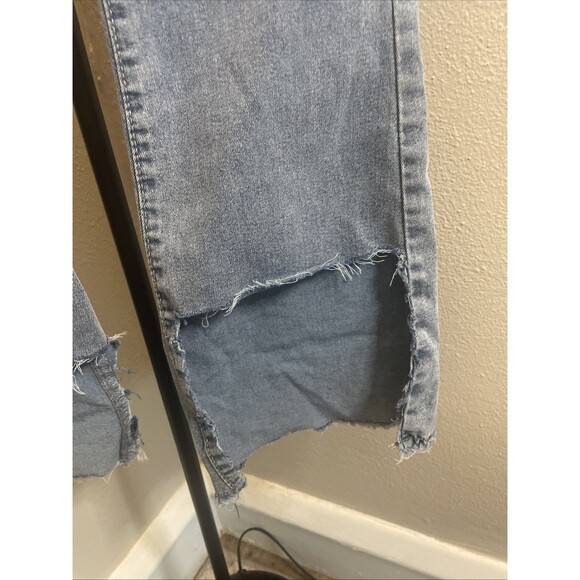 Shein Flared Denim Jeans Size 12 Y Blue High Rise Medium Wash 5-Pocket - Picture 3 of 6